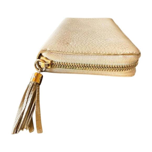 Gucci Ivory Pebbled Long Leather Zip-Around Soho Wallet - Picture 4 of 6